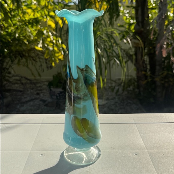 Vintage Hand-Blown Tall Sky-Blue Art Glass Vase, Ruffled Top - Picture 4 of 5